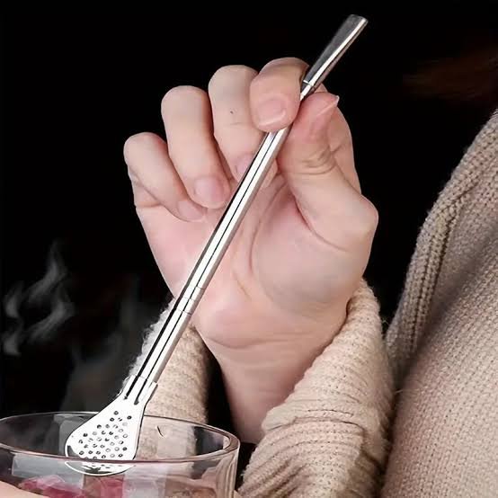 Stainless steel spoon with Straw (Minimum Order Quantity 1 Carton/300 PCs)