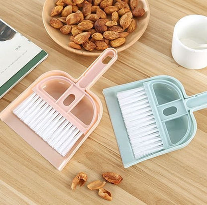 Set of Mini Hand Brush and dustpan (Minimum Order Quantity 1 Carton/240 PCs)